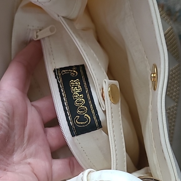 Vintage Cooper J Bucket Bag - Picture 5 of 8
